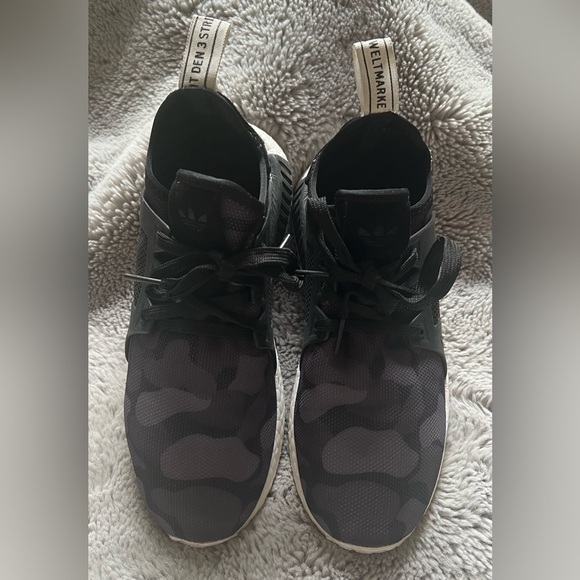 ADIDAS NMD_XR1 Boost Primeknit Black Camo Duck Size 7Y Young Man Running Shoes - Picture 3 of 12